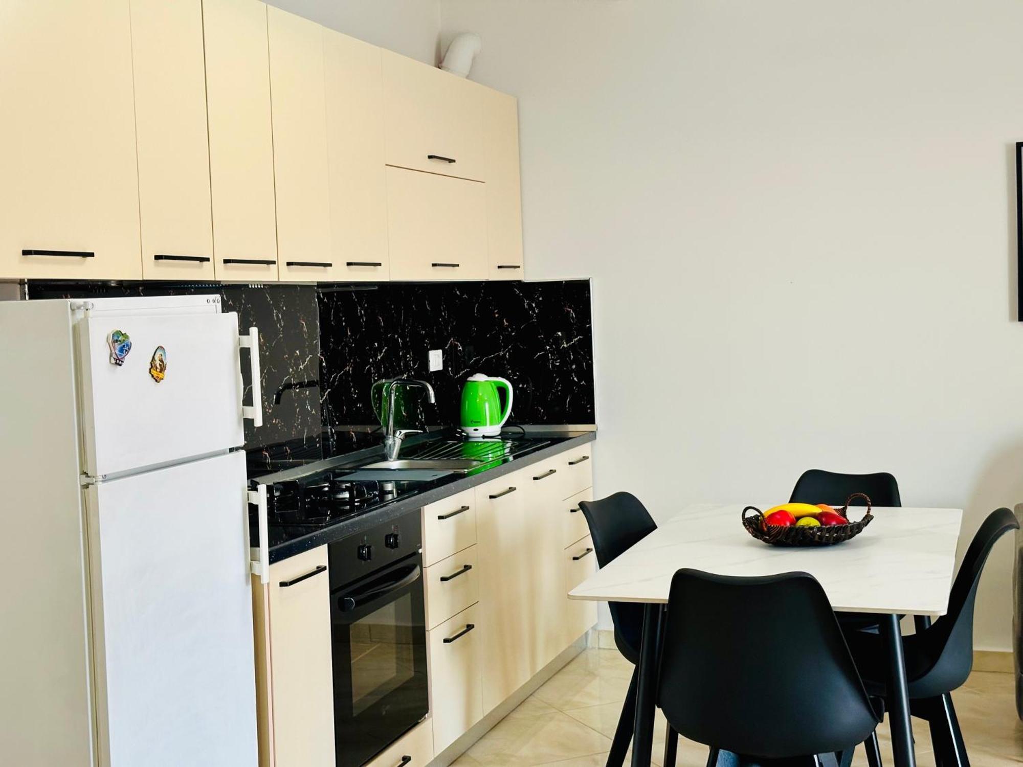 Jico Travel - Erjon Apartments Vlore Ruang foto