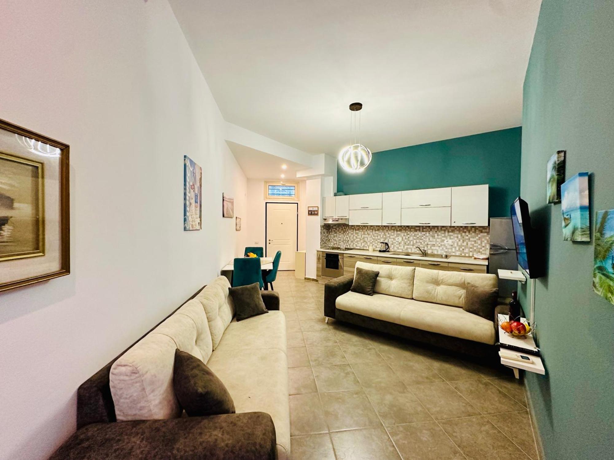 Jico Travel - Erjon Apartments Vlore Bagian luar foto