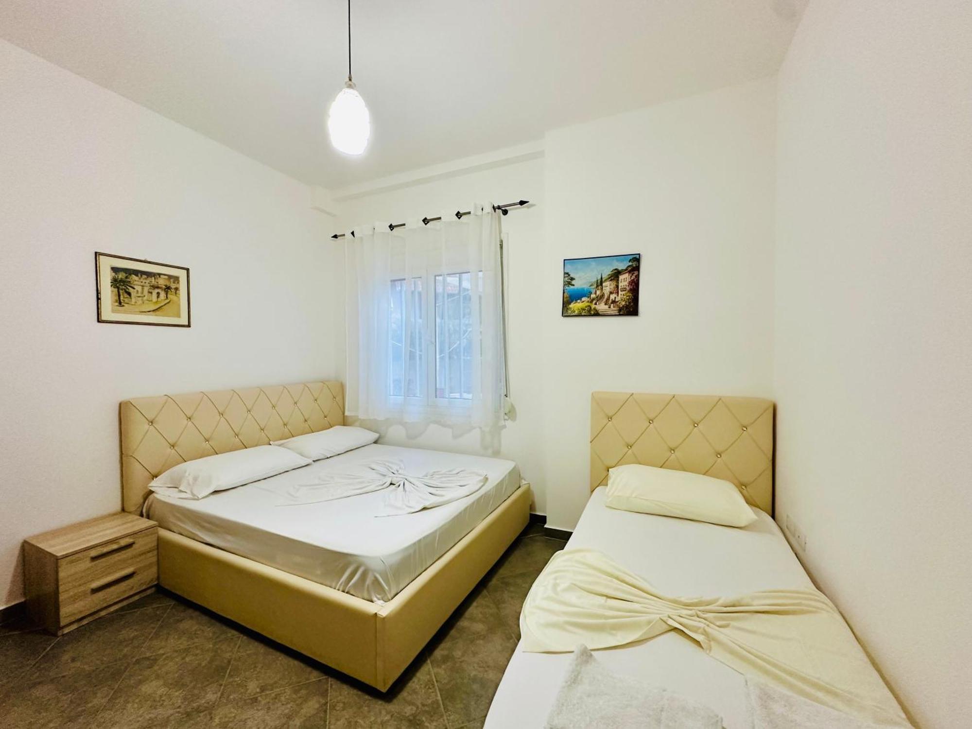 Jico Travel - Erjon Apartments Vlore Ruang foto