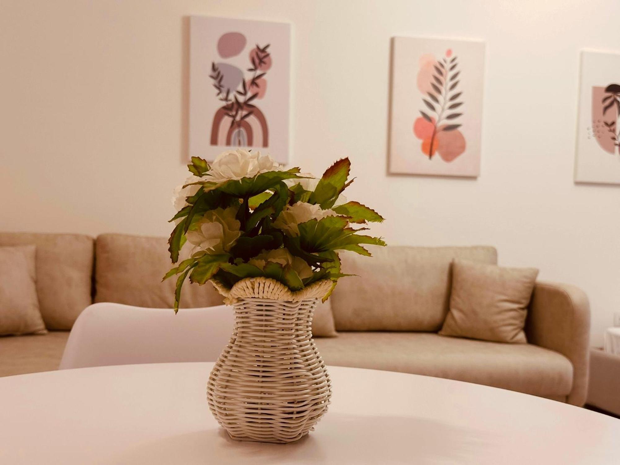 Jico Travel - Erjon Apartments Vlore Bagian luar foto